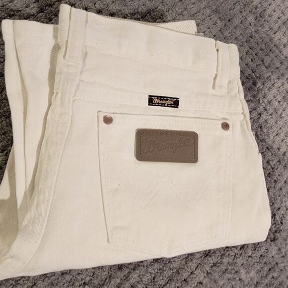 Kids 14 Wrangler Classic Jeans NWOT - Picture 1 of 9